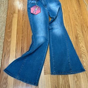 COPY - Vibe & Rant Flare Jeans 13/31